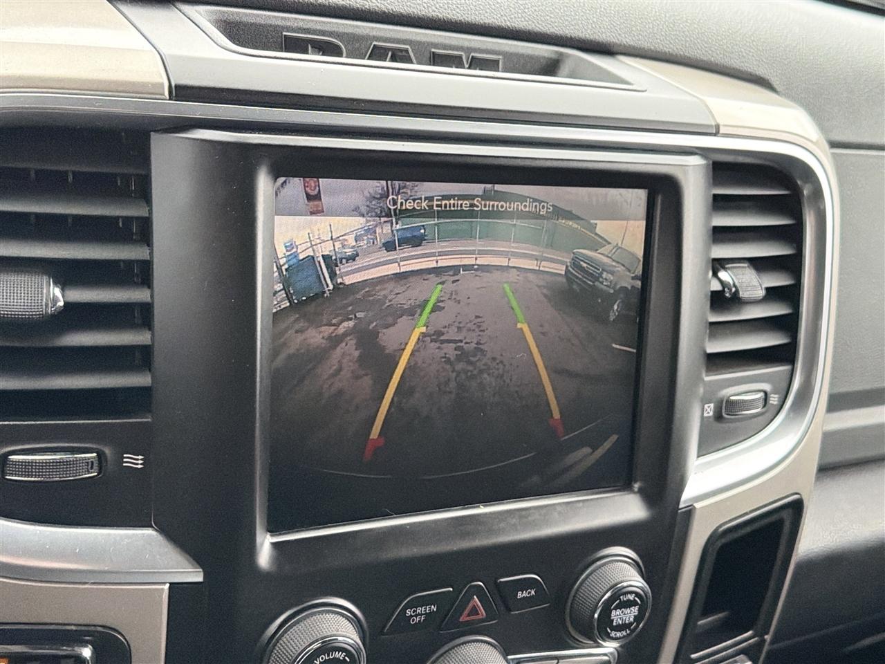 RAM 1500 SLT Crew Cab SWB 4WD 2015