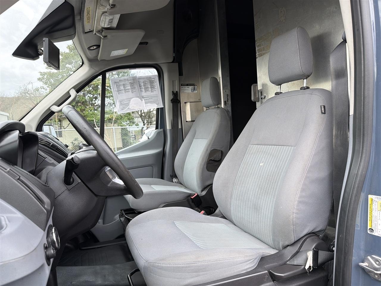 Ford Transit 250 Van High Roof w/Sliding Pass. 148-in. WB EL 2019