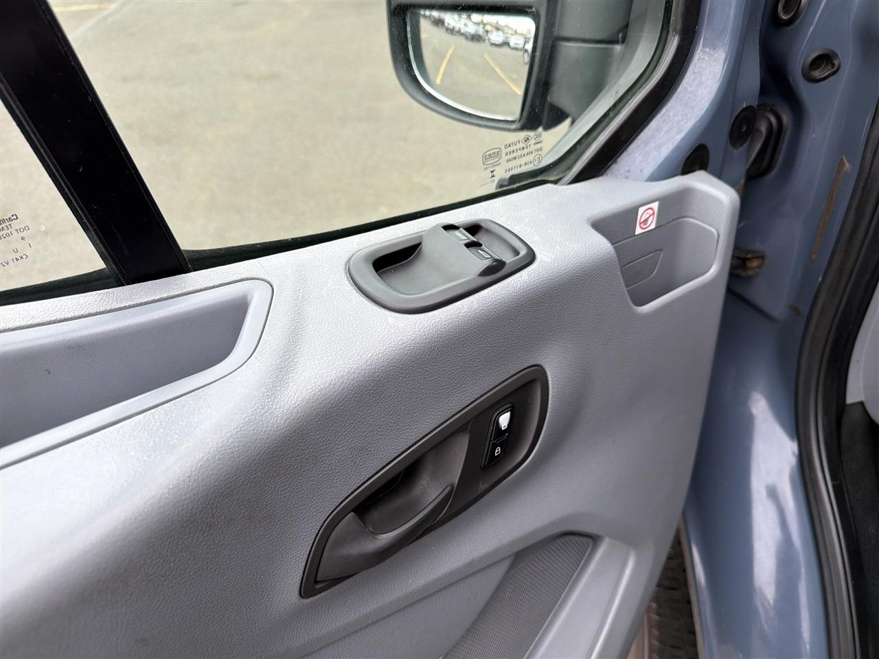 Ford Transit 250 Van High Roof w/Sliding Pass. 148-in. WB EL 2019