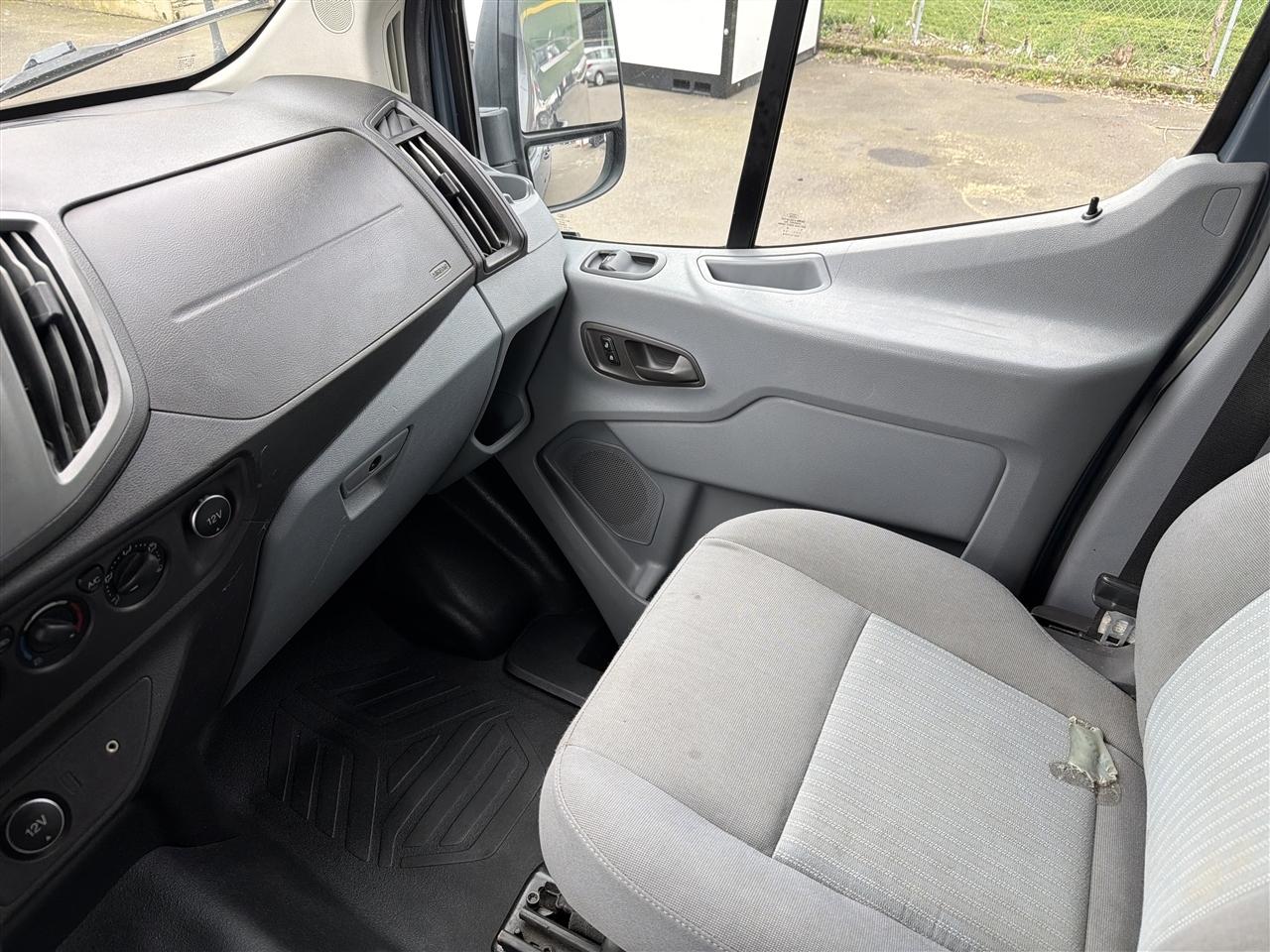 Ford Transit 250 Van High Roof w/Sliding Pass. 148-in. WB EL 2019