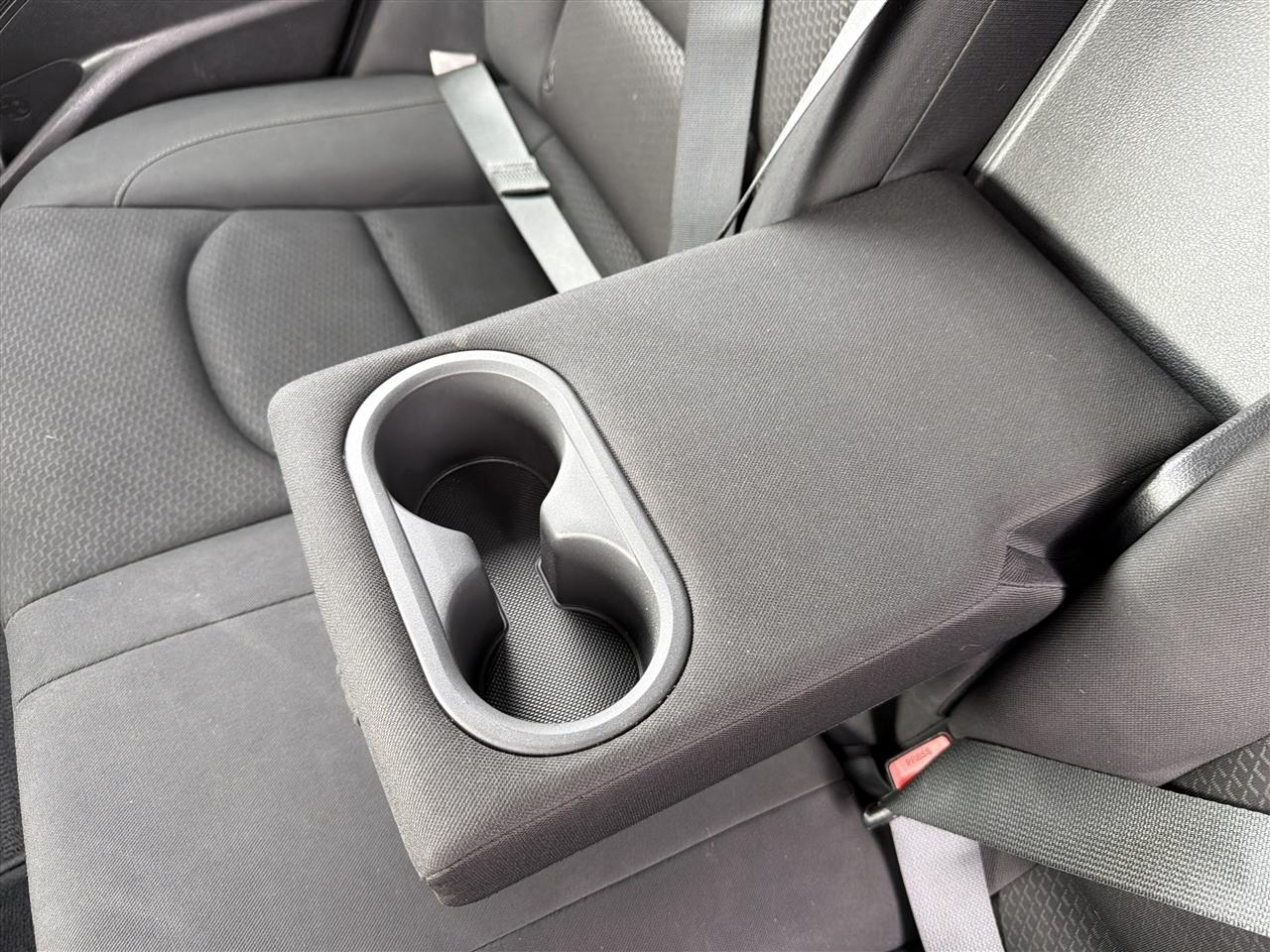 Hyundai Elantra GT Base 6A 2019