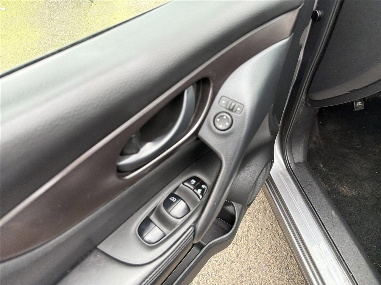 Nissan Rogue Sport S AWD 2022