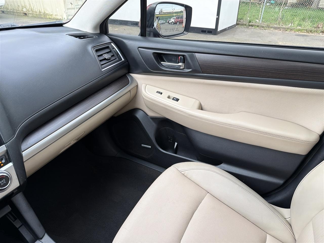 Subaru Legacy 2.5i Limited 2017