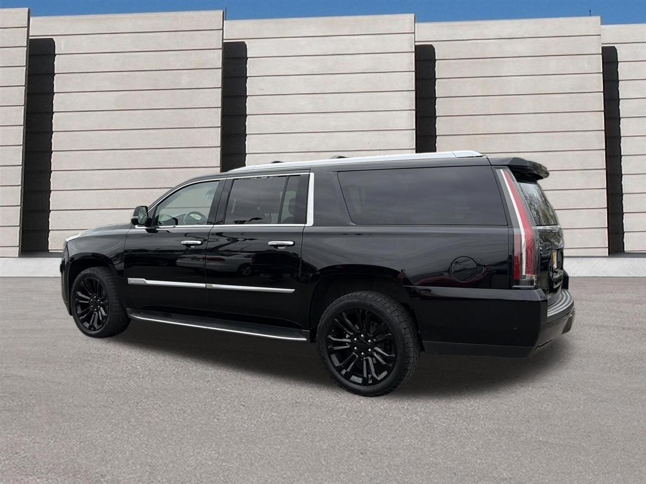 Cadillac Escalade ESV Premium 4WD 2018