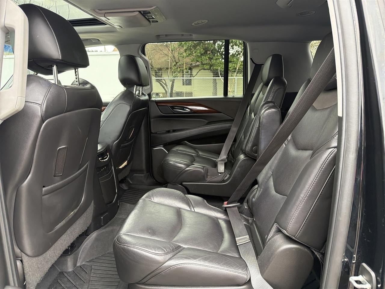 Cadillac Escalade ESV Premium 4WD 2018