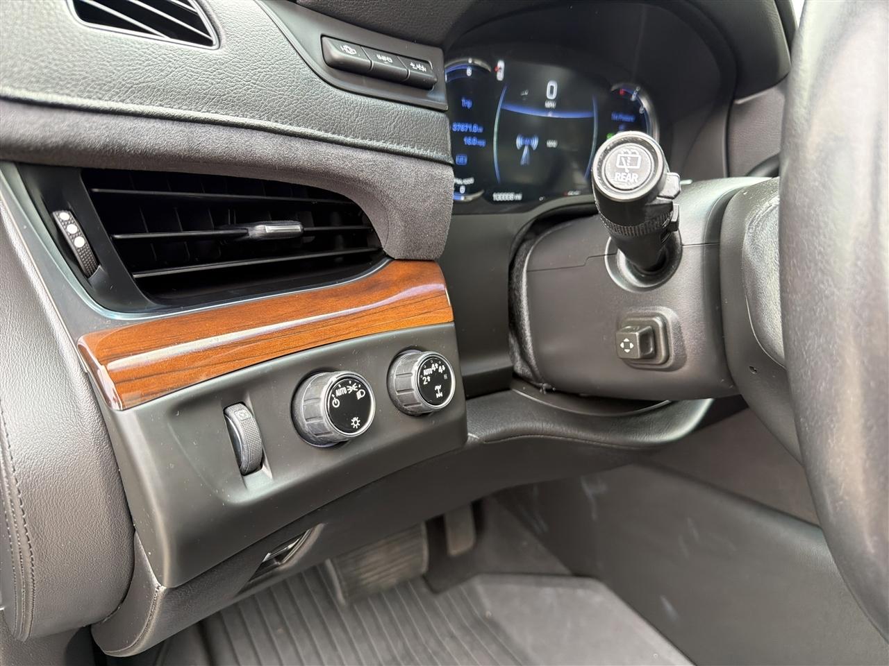 Cadillac Escalade ESV Premium 4WD 2018