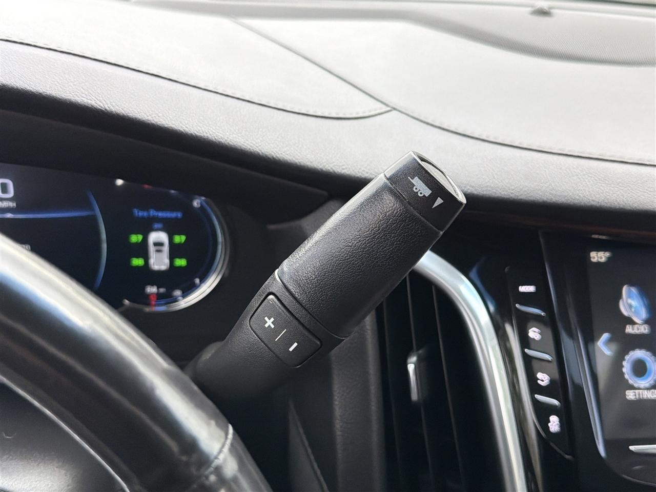 Cadillac Escalade ESV Premium 4WD 2018