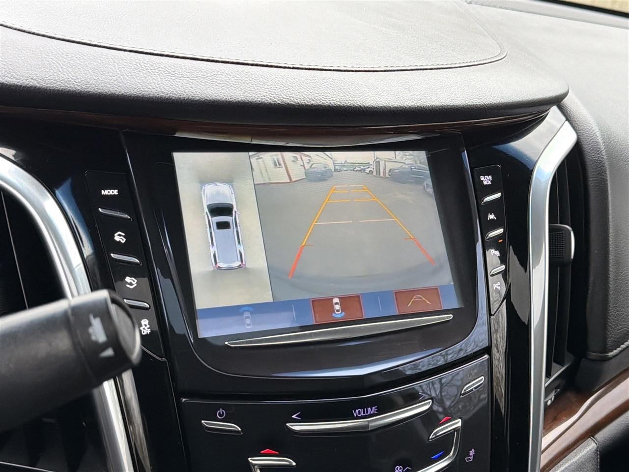 Cadillac Escalade ESV Premium 4WD 2018