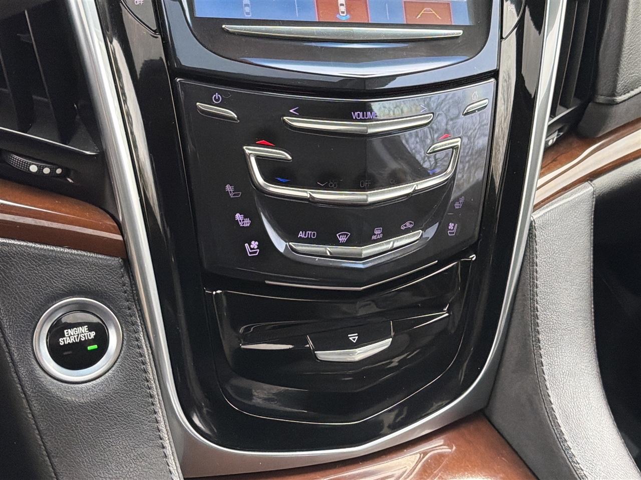 Cadillac Escalade ESV Premium 4WD 2018