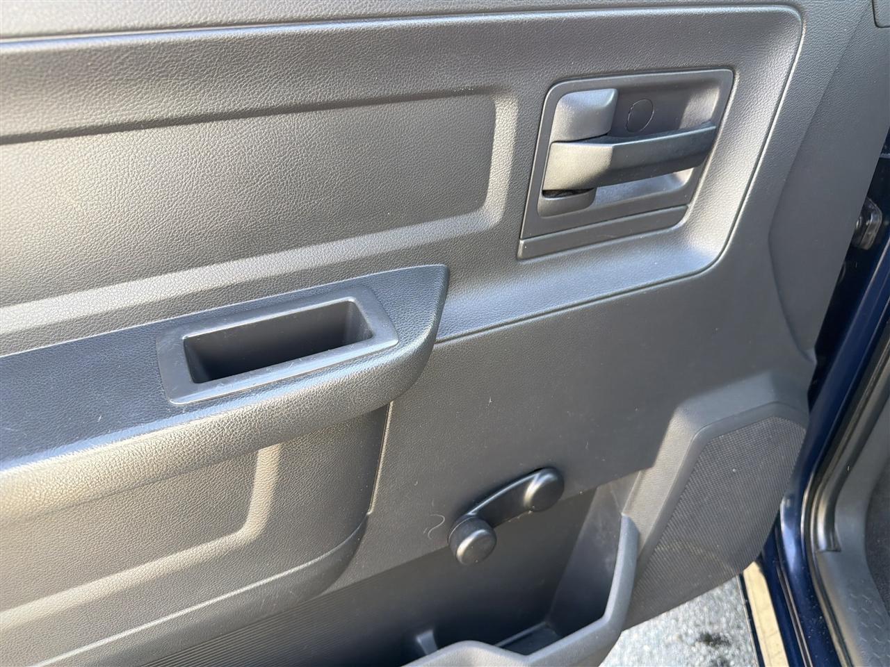 RAM 1500 ST SWB 2WD 2012