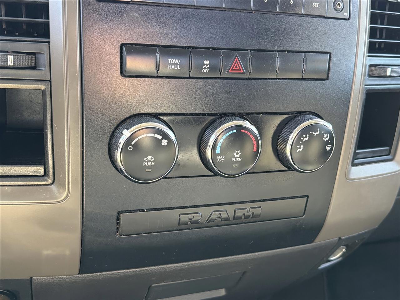 RAM 1500 ST SWB 2WD 2012