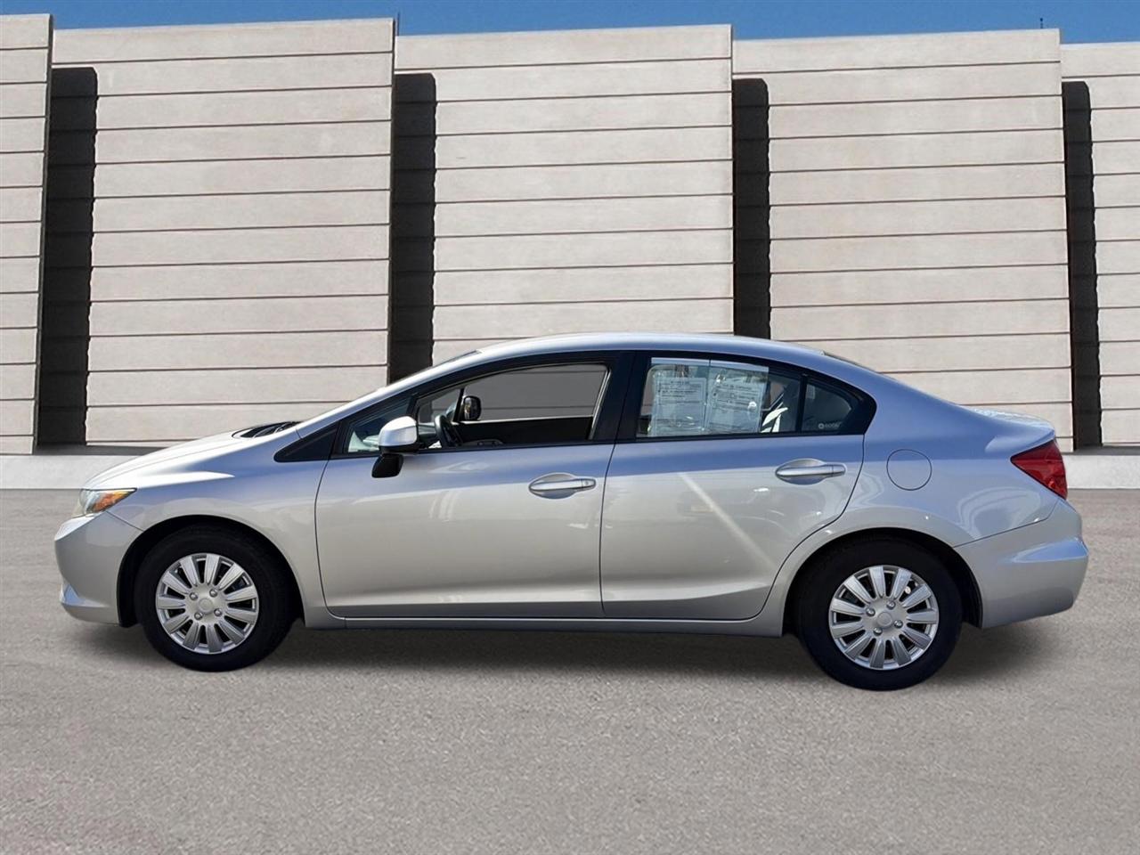 Honda Civic LX Sedan 5-Speed AT 2012