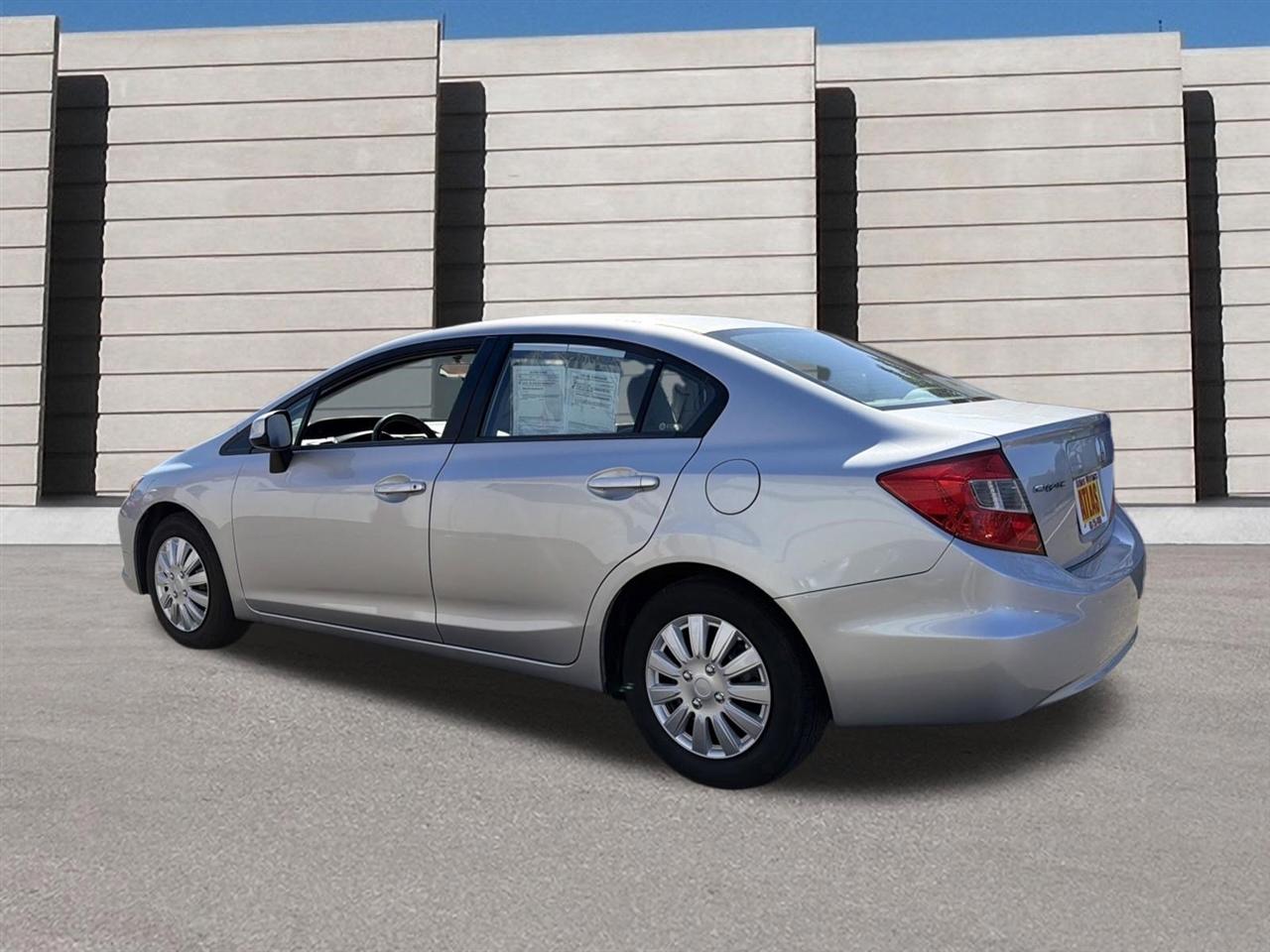 Honda Civic LX Sedan 5-Speed AT 2012