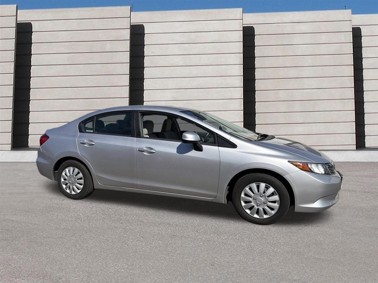 Honda Civic LX Sedan 5-Speed AT 2012