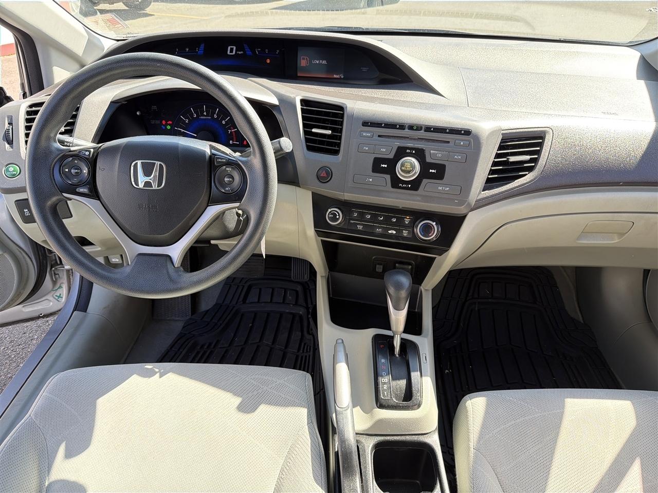 Honda Civic LX Sedan 5-Speed AT 2012