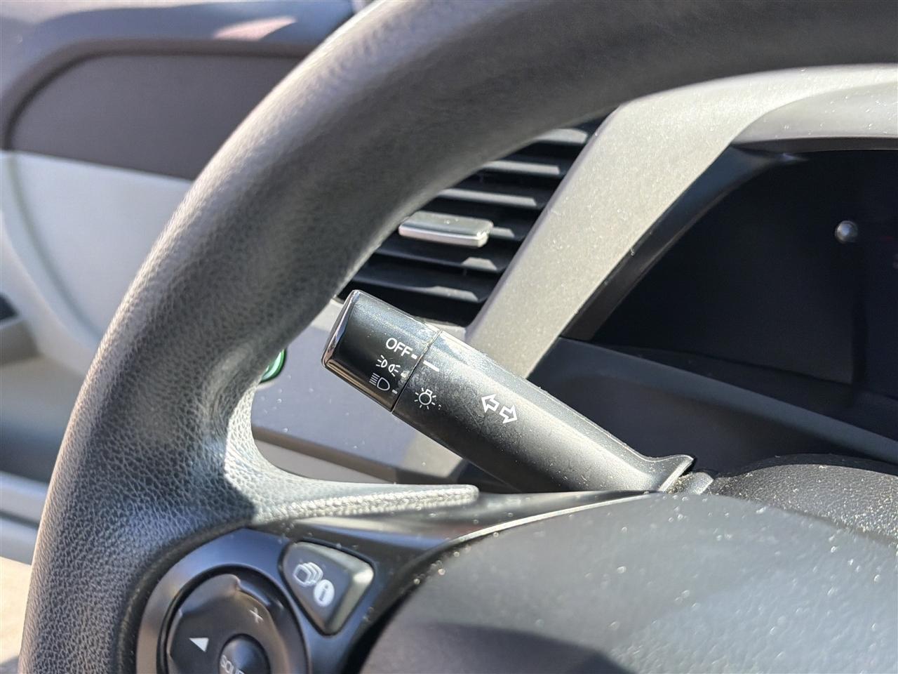 Honda Civic LX Sedan 5-Speed AT 2012