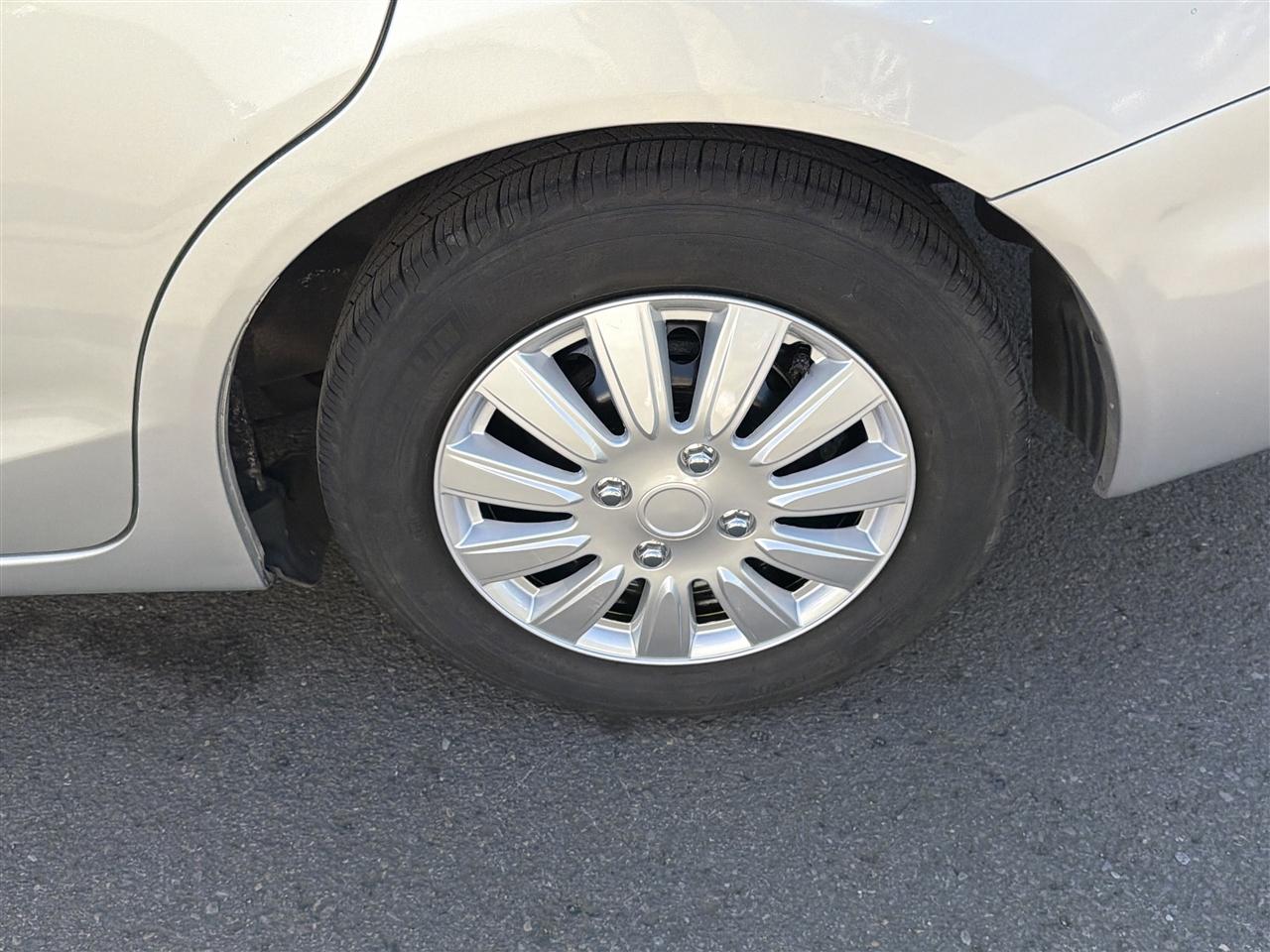 Honda Civic LX Sedan 5-Speed AT 2012