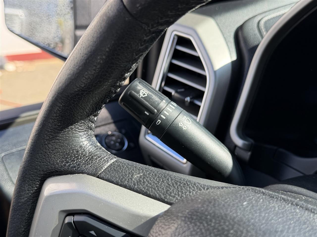 Ford F-150 Lariat SuperCrew 5.5-ft. Bed 4WD 2016