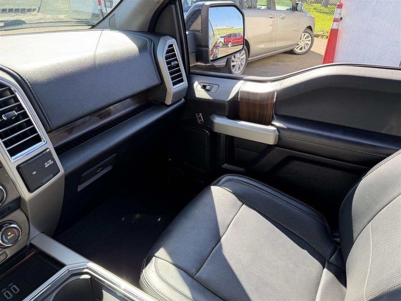 Ford F-150 Lariat SuperCrew 5.5-ft. Bed 4WD 2016