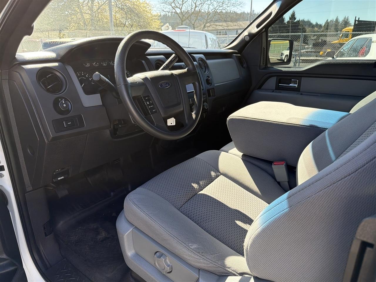 Ford F-150 XL SuperCab 6.5-ft. Bed 4WD 2012