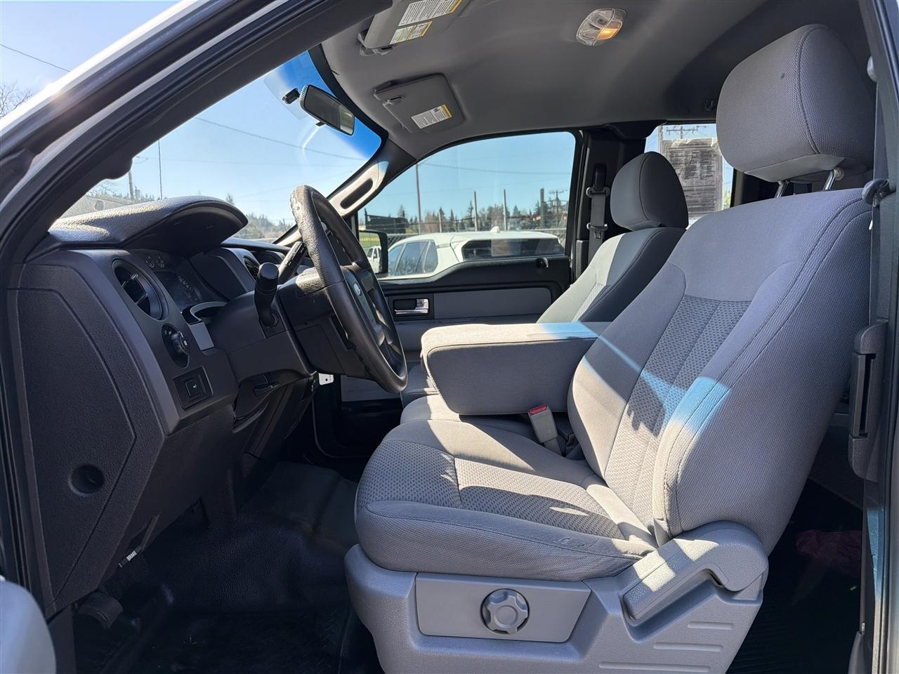 Ford F-150 XL SuperCab 6.5-ft. Bed 4WD 2012