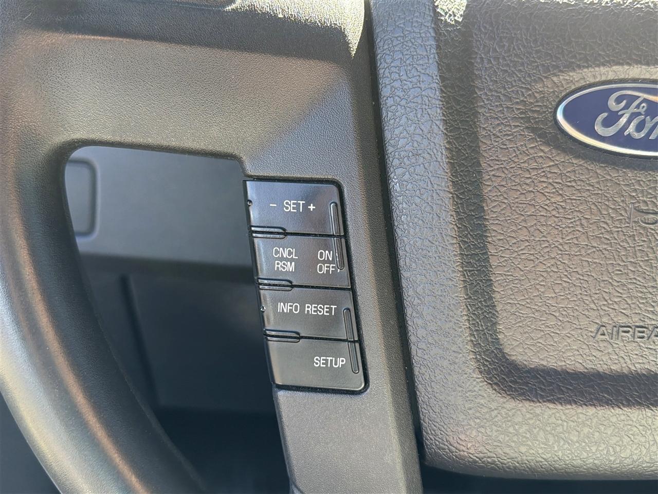 Ford F-150 XL SuperCab 6.5-ft. Bed 4WD 2012