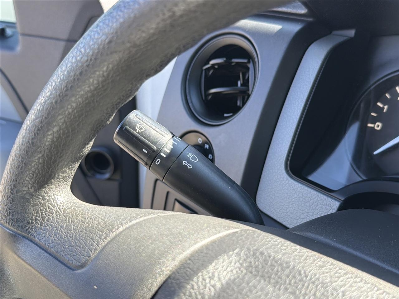 Ford F-150 XL SuperCab 6.5-ft. Bed 4WD 2012