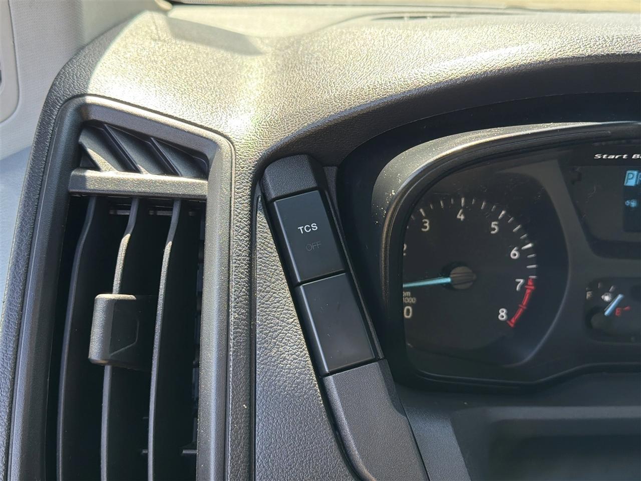 Ford Transit 250 Van Med. Roof w/Sliding Pass. 130-in. WB 2016