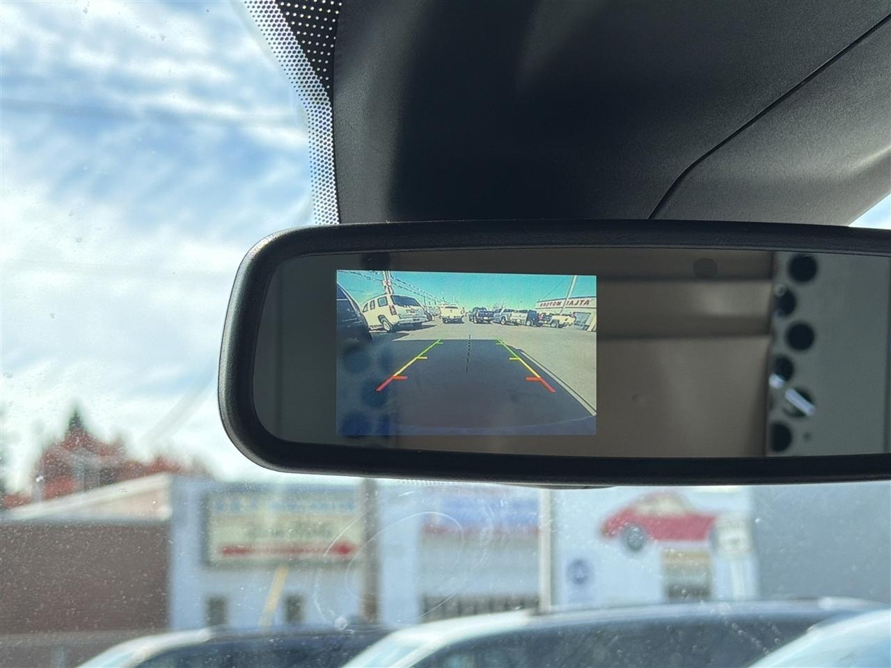 Ford Transit 250 Van Med. Roof w/Sliding Pass. 130-in. WB 2016