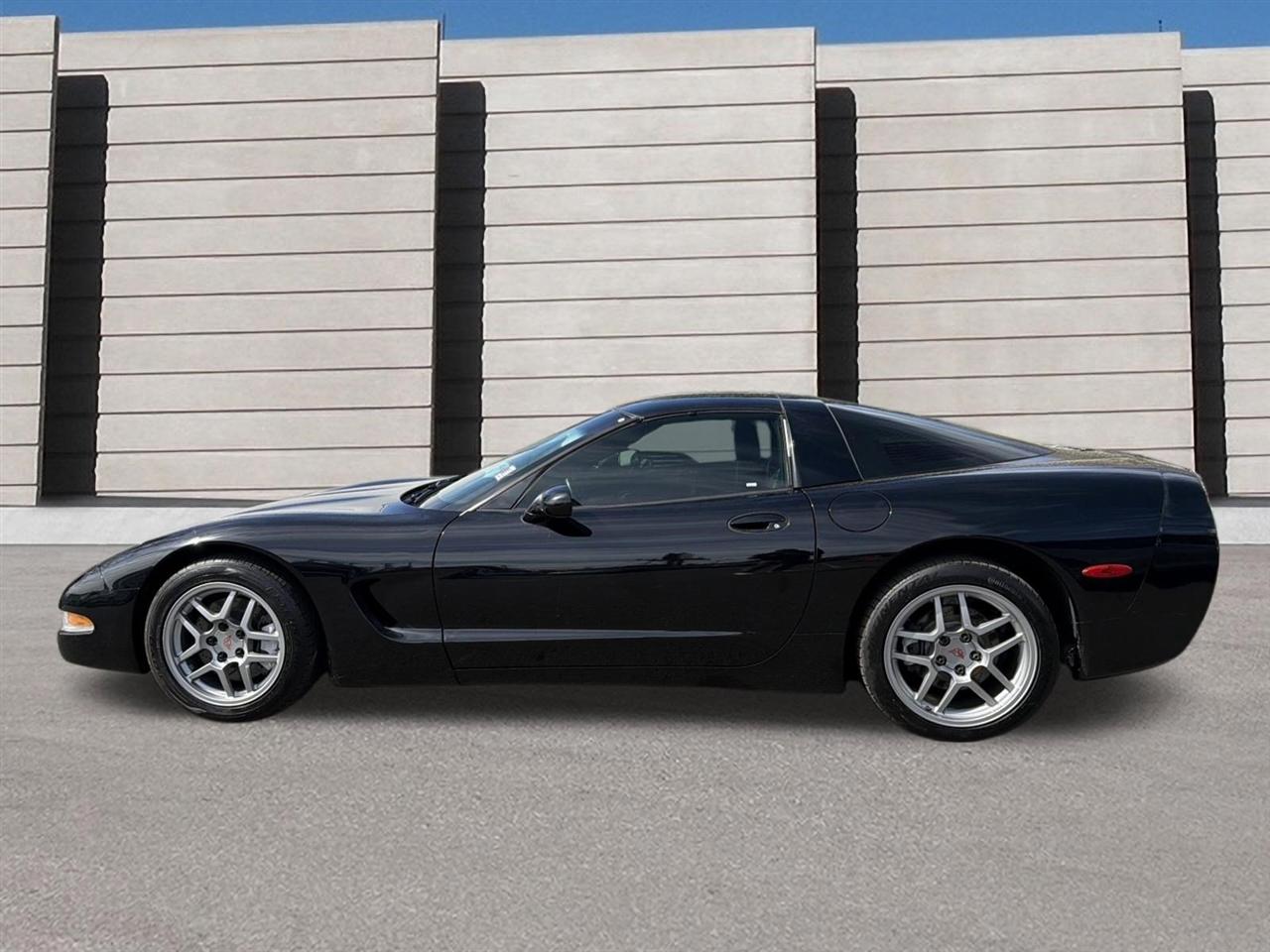 Chevrolet Corvette Coupe 2004