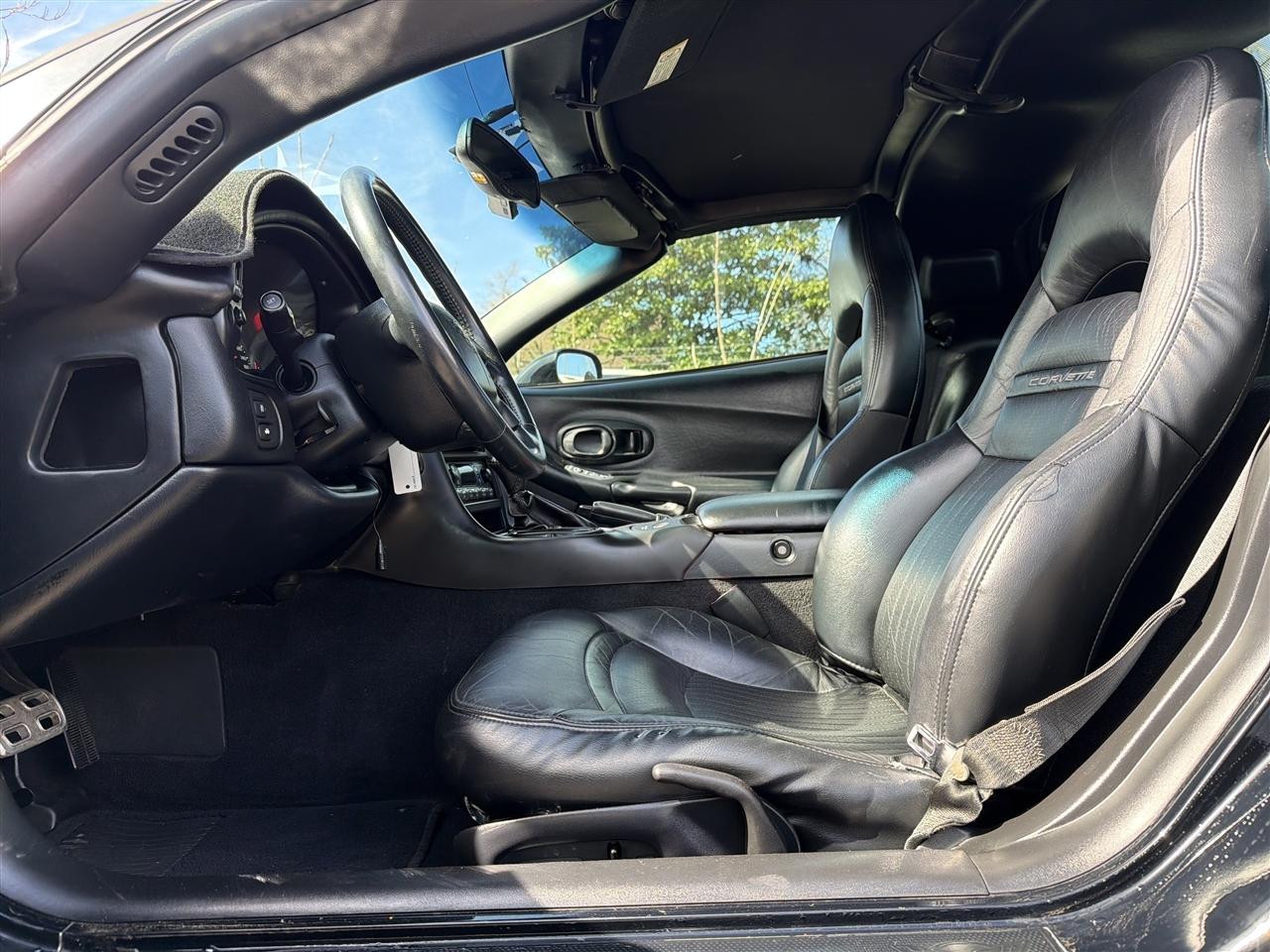 Chevrolet Corvette Coupe 2004