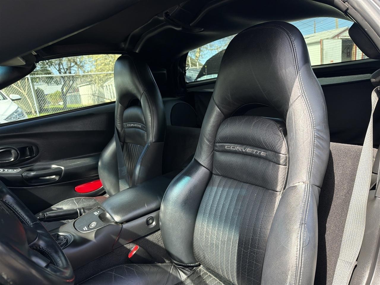 Chevrolet Corvette Coupe 2004