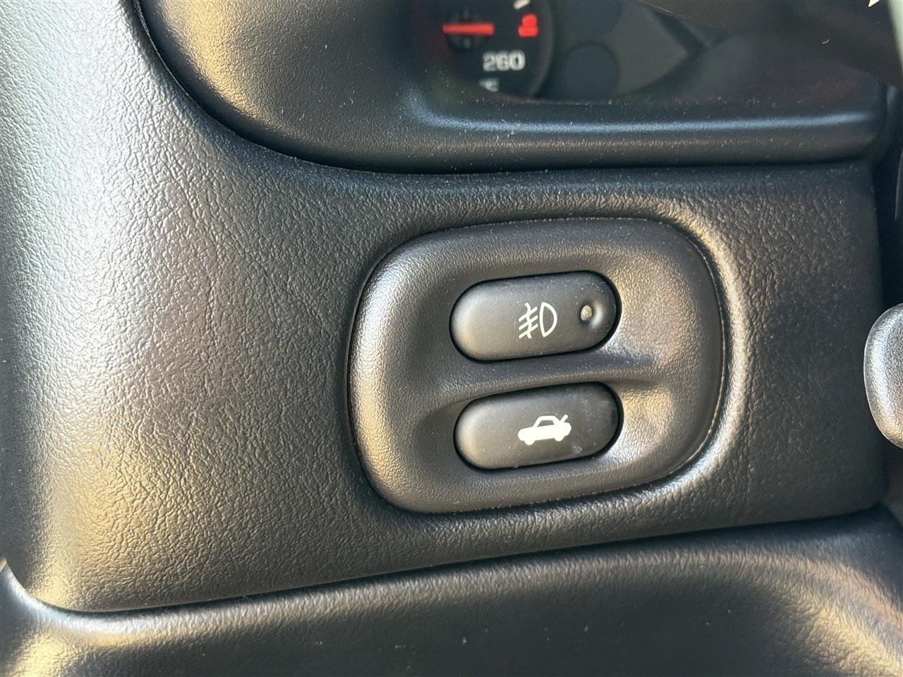 Chevrolet Corvette Coupe 2004