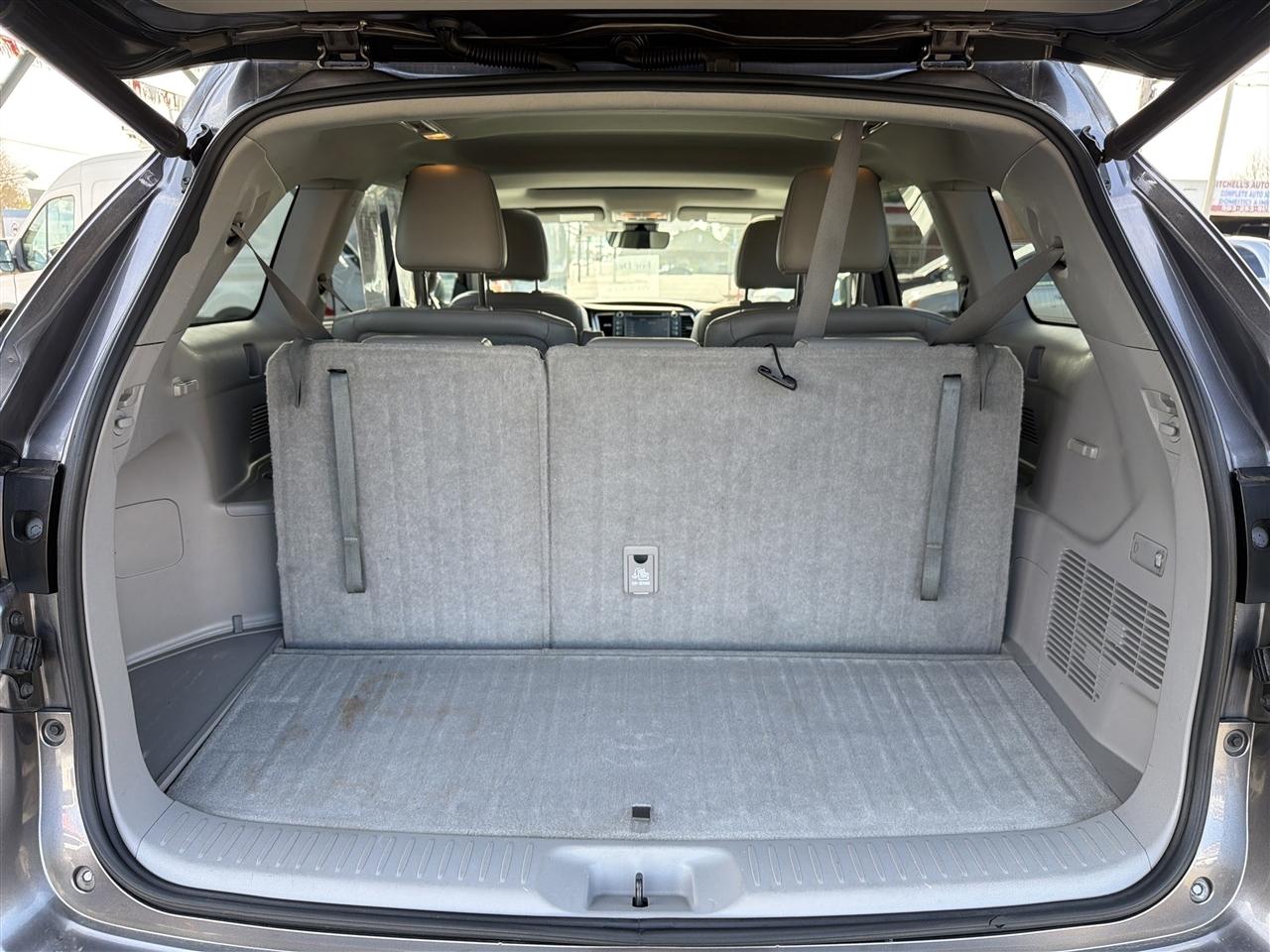 Toyota Highlander XLE AWD V6 2019