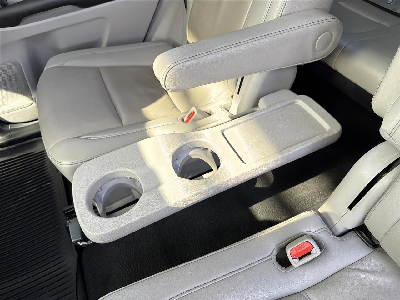 Toyota Highlander XLE AWD V6 2019