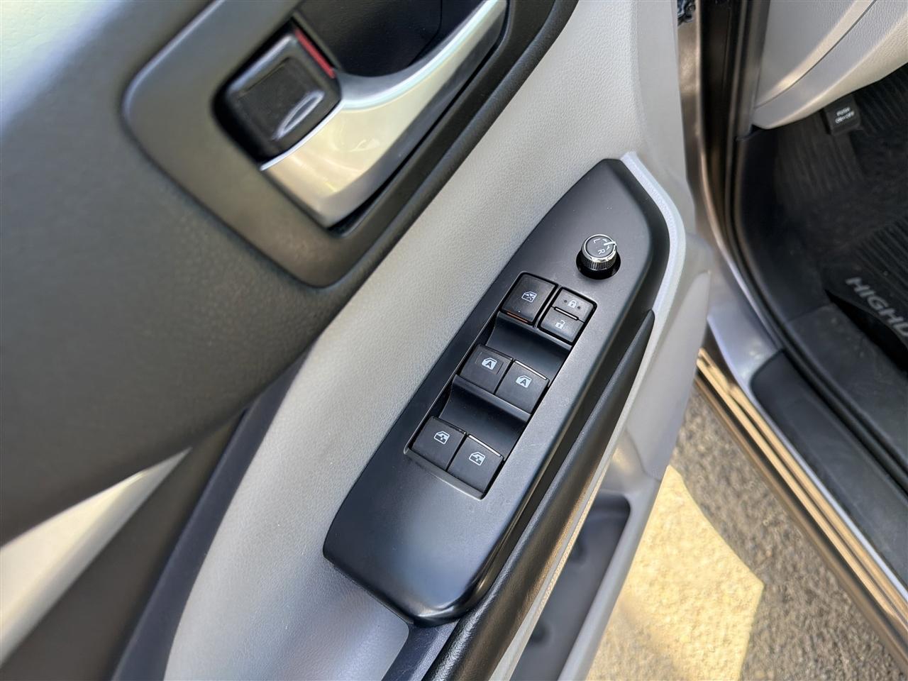 Toyota Highlander XLE AWD V6 2019