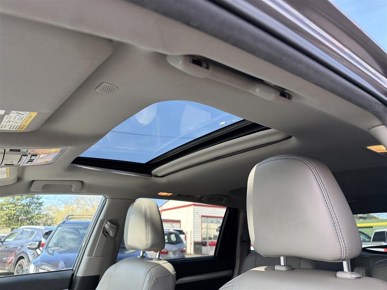 Toyota Highlander XLE AWD V6 2019