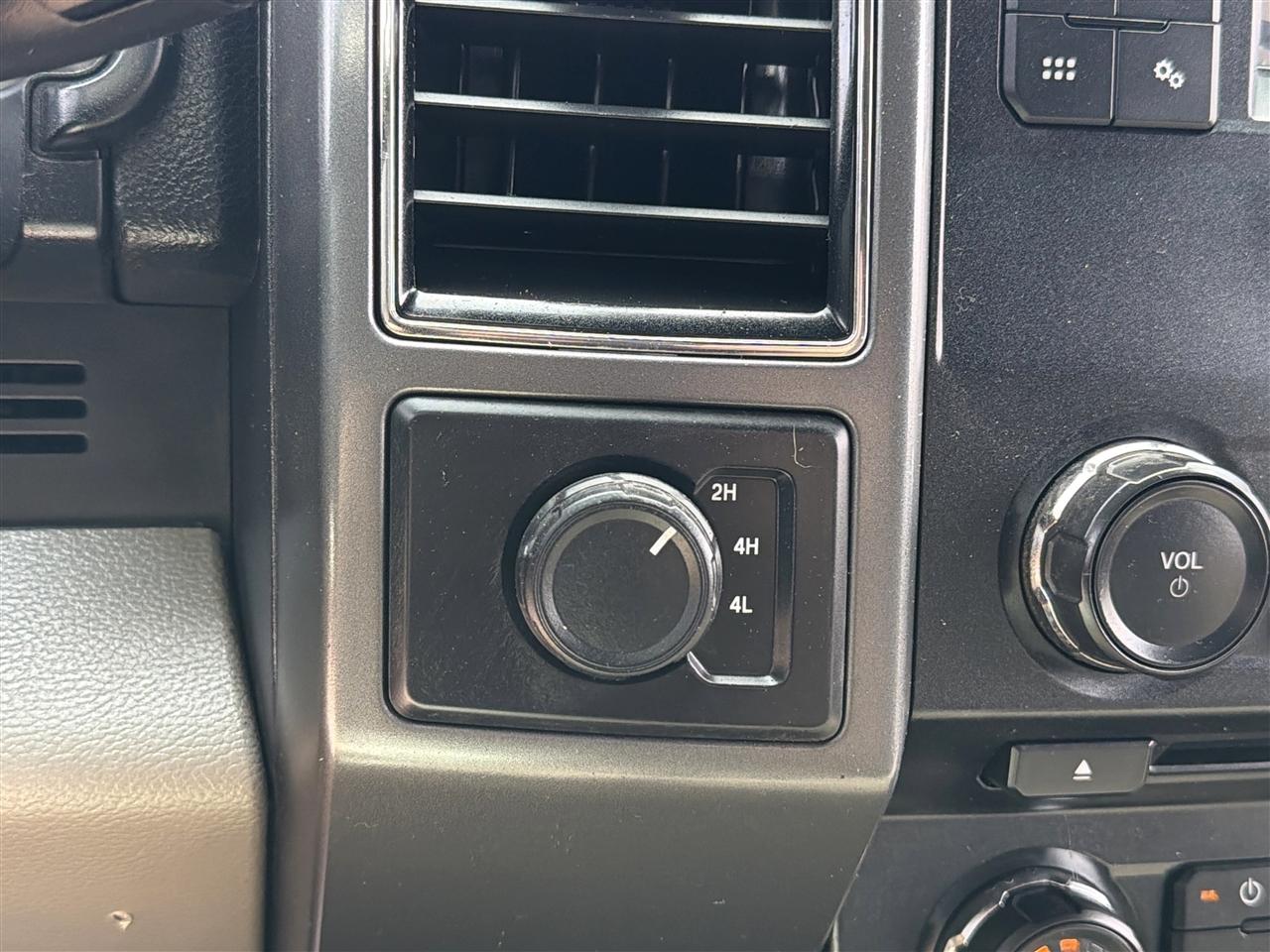 Ford F-150 XLT SuperCrew 5.5-ft. Bed 4WD 2018