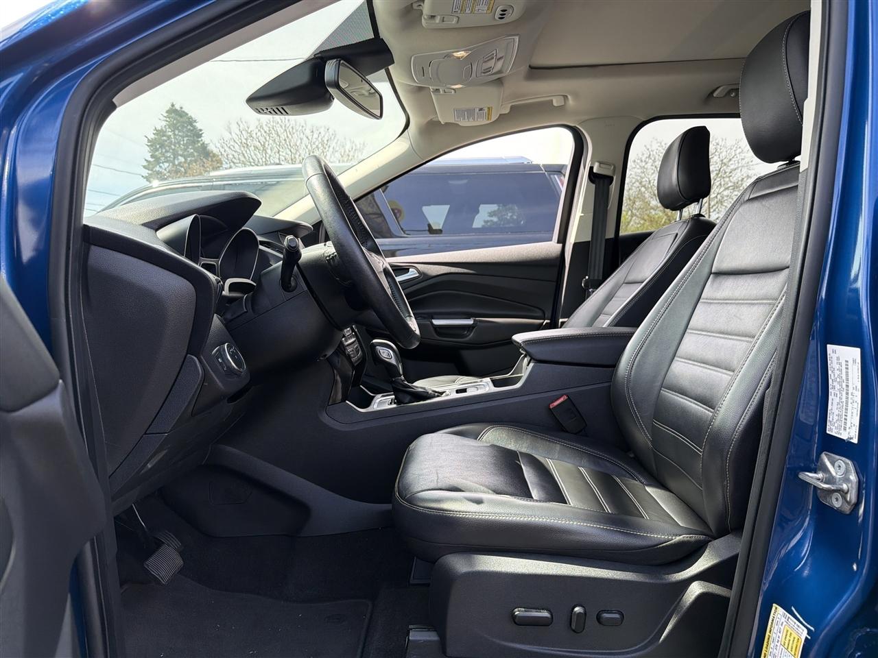 Ford Escape Titanium 4WD 2019