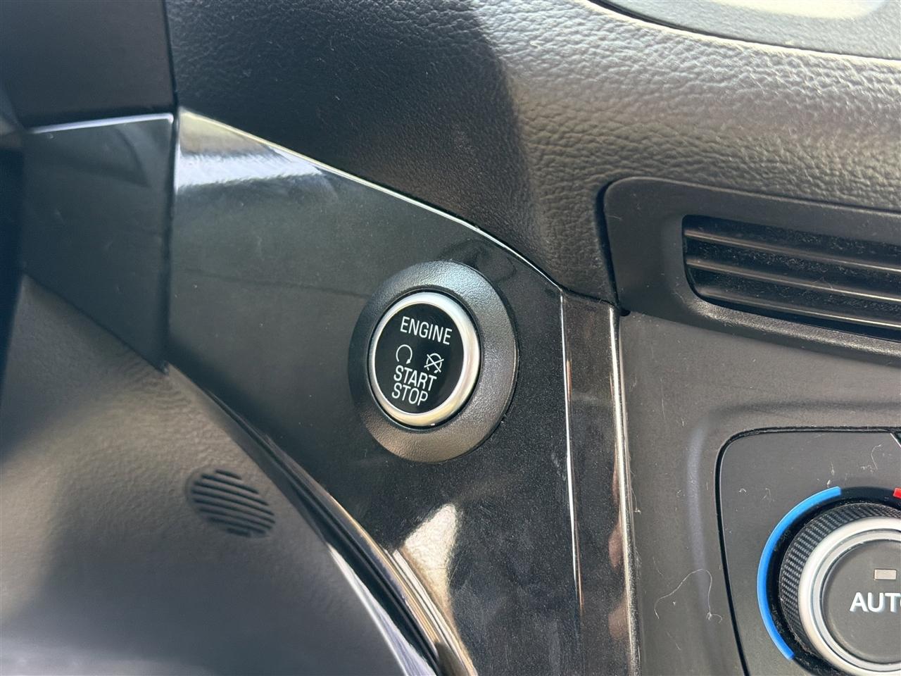 Ford Escape Titanium 4WD 2019