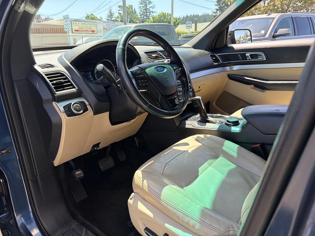 Ford Explorer XLT 4WD 2016