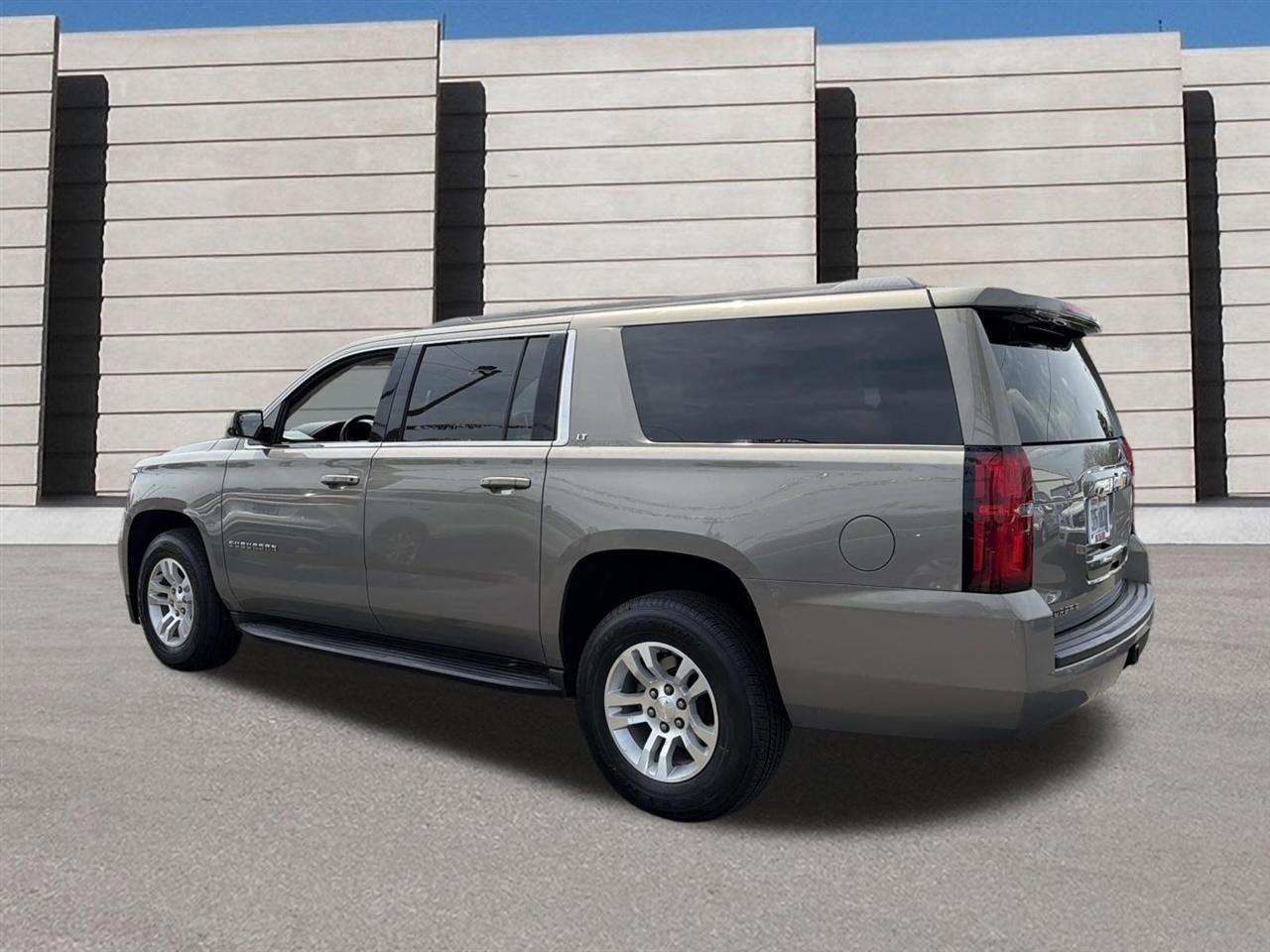 Chevrolet Suburban LT 2WD 2018