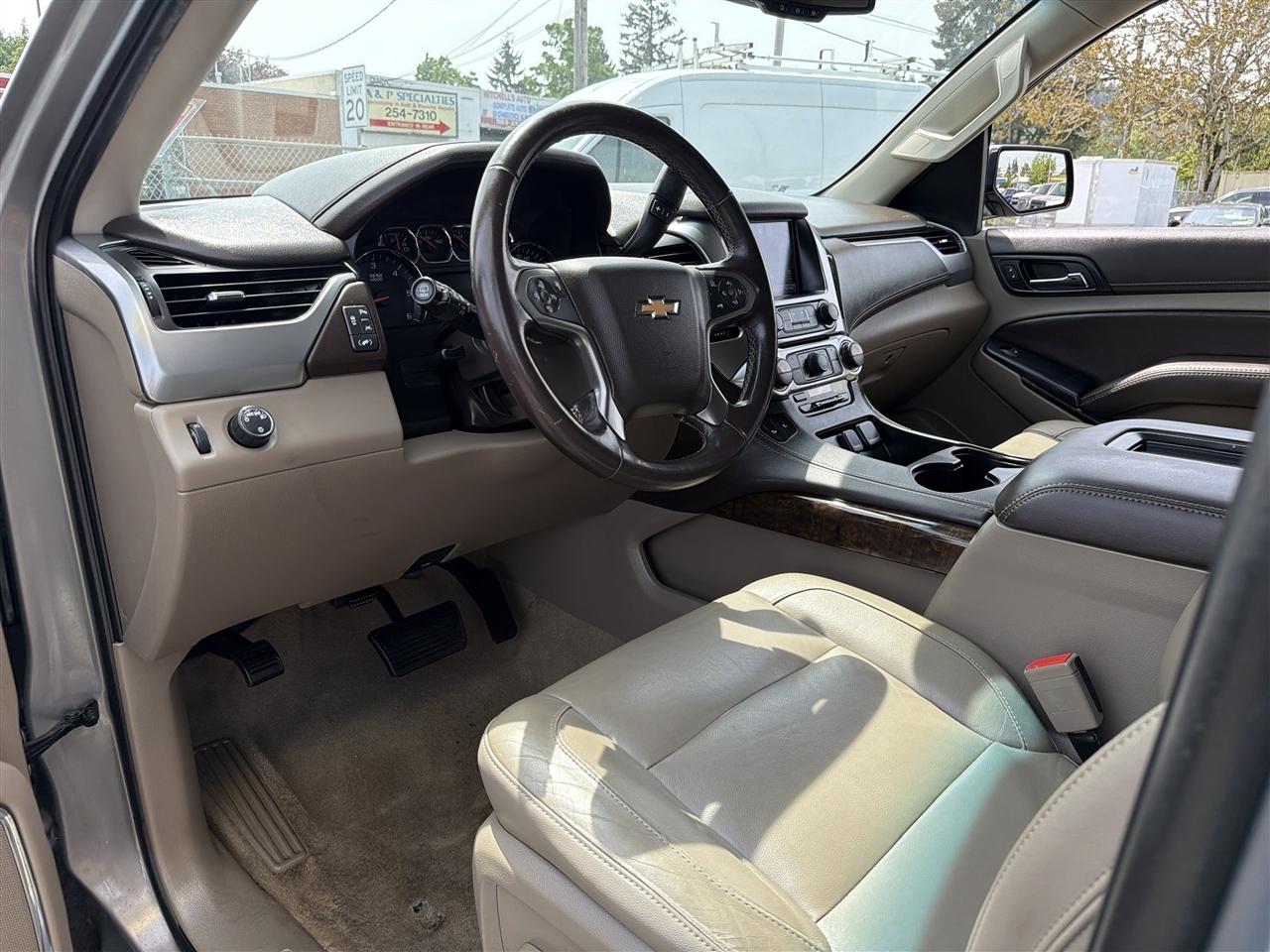 Chevrolet Suburban LT 2WD 2018