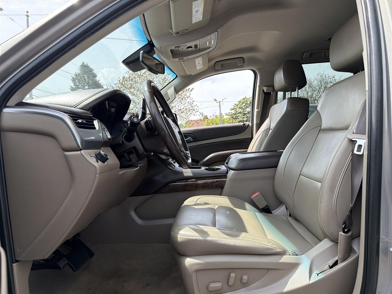 Chevrolet Suburban LT 2WD 2018