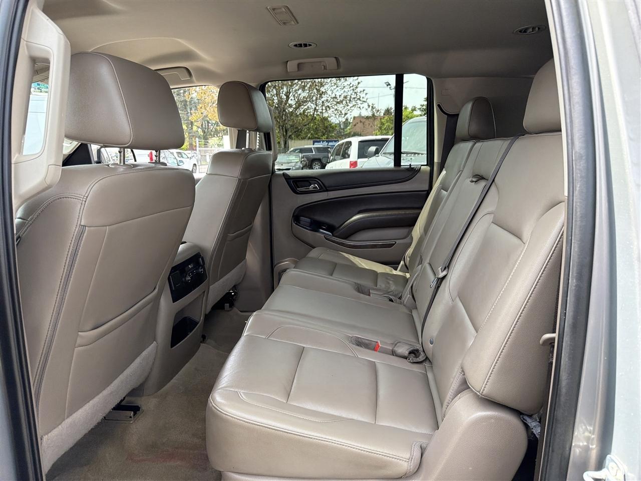 Chevrolet Suburban LT 2WD 2018