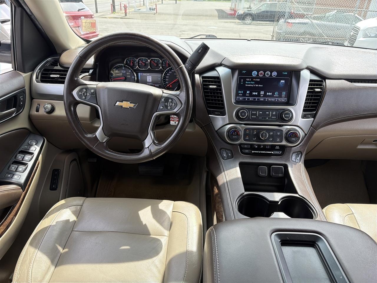 Chevrolet Suburban LT 2WD 2018