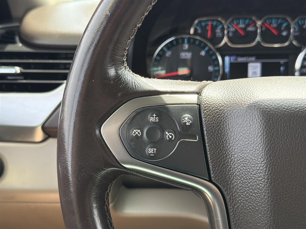 Chevrolet Suburban LT 2WD 2018