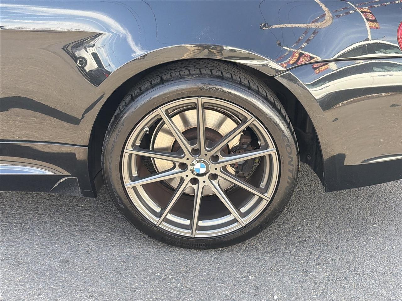 BMW 6-Series 650i Coupe 2010