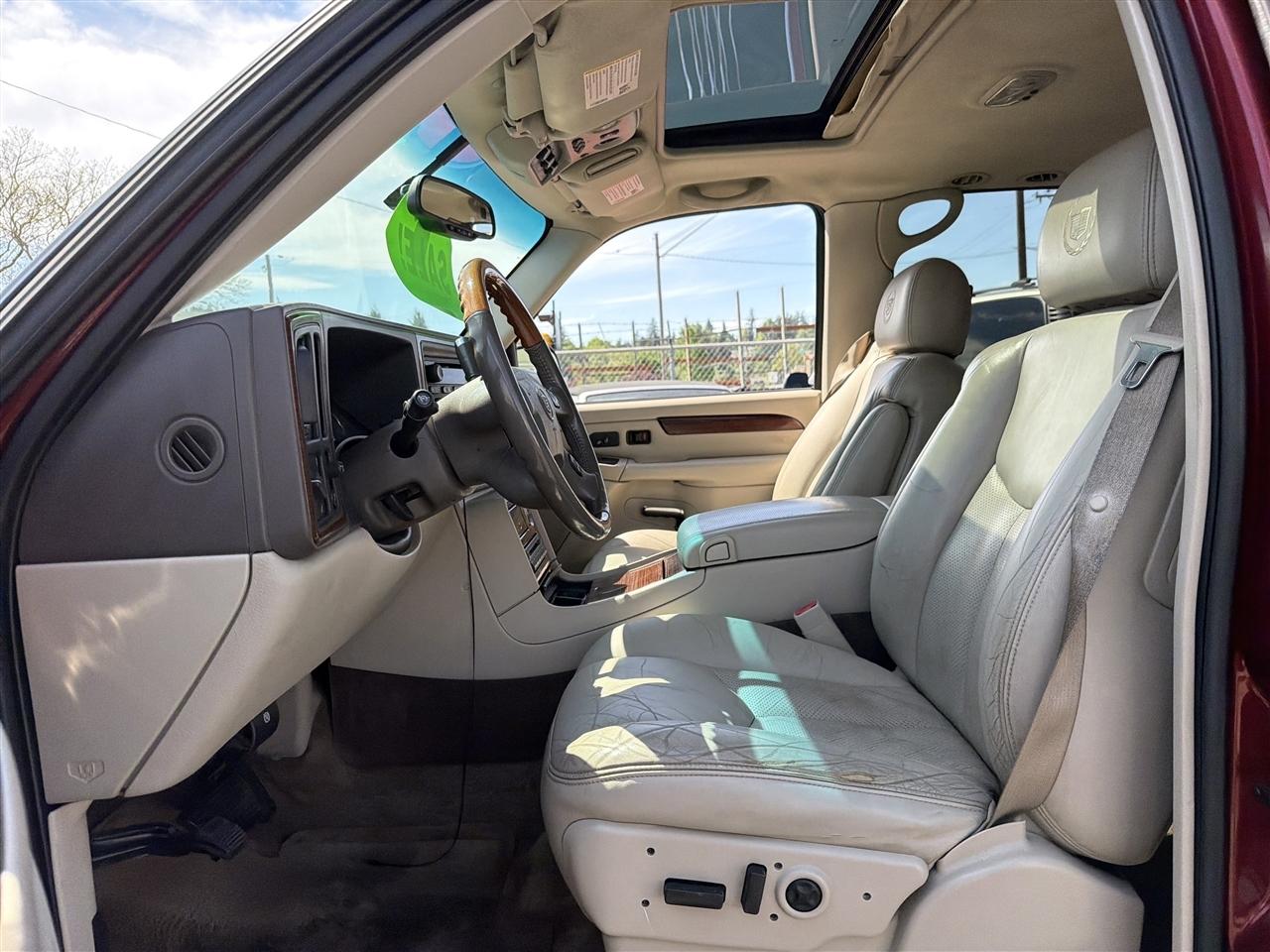 Cadillac Escalade AWD 2003