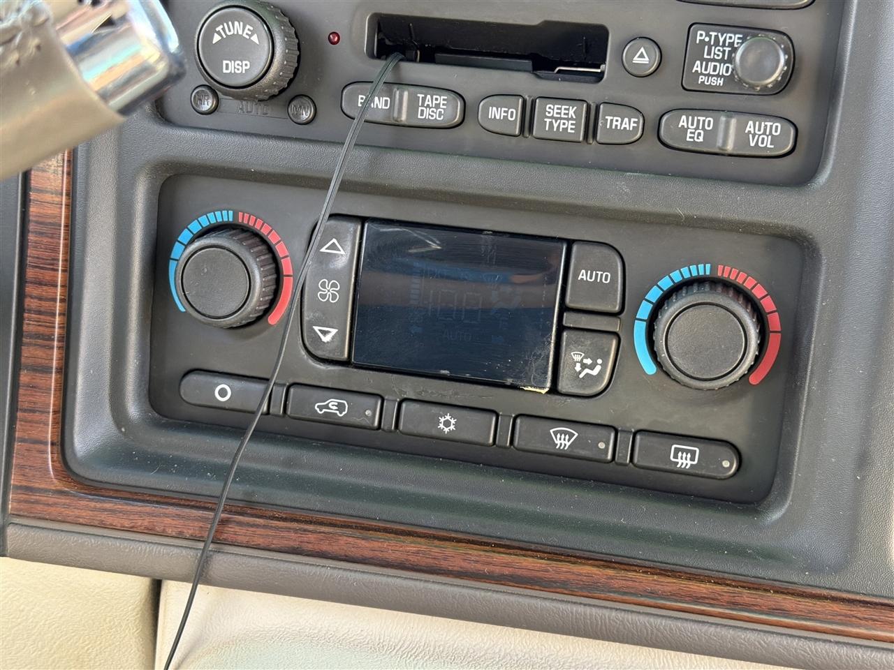 Cadillac Escalade AWD 2003